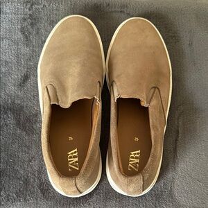 Zara Men's Brown Suede Slip-On Loafers